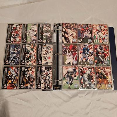 Topps 1991 Pro Set Platinum Football Cards in Binder (BDB-JS)