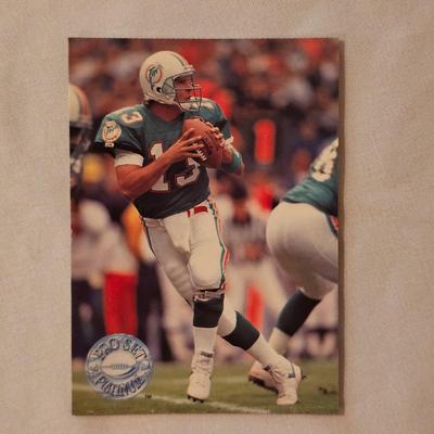 Topps 1991 Pro Set Platinum Football Cards in Binder (BDB-JS)