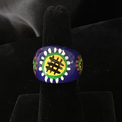 Hand painted design ring