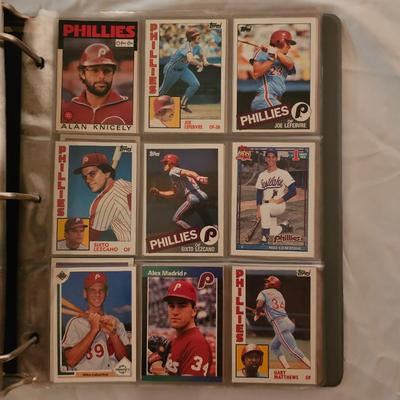 Philadelphia Phillies Baseball Cards in Binder (BDB-JS)
