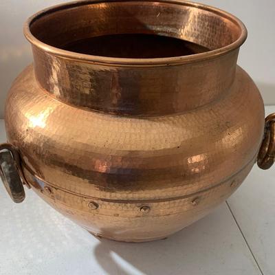 Large Hand Pounded Copper Couldron