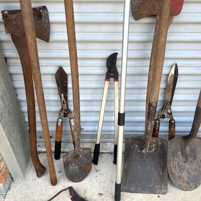 Lot of 20 Outdoor Tools