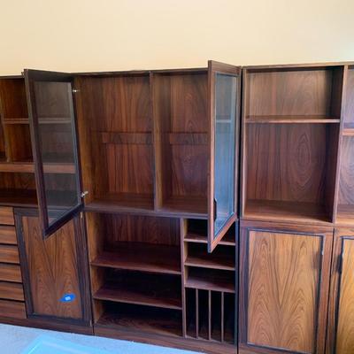 Fantastic MCM Wall Unit - 6 Pieces For Easy Hauling