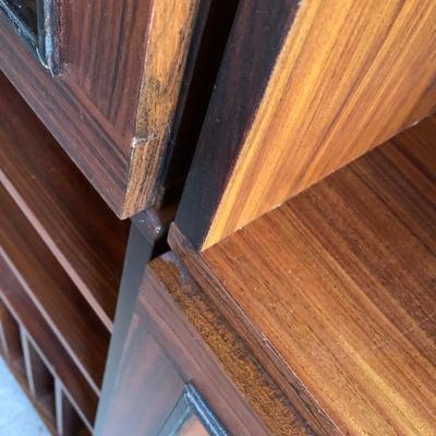 Fantastic MCM Wall Unit - 6 Pieces For Easy Hauling