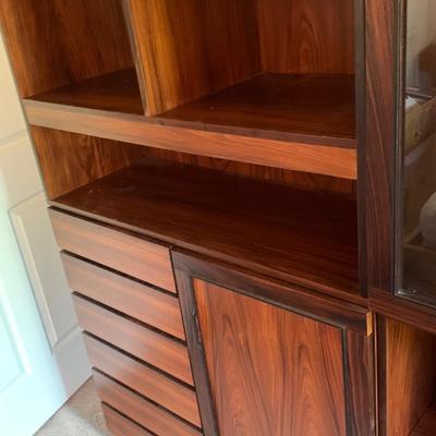 Fantastic MCM Wall Unit - 6 Pieces For Easy Hauling