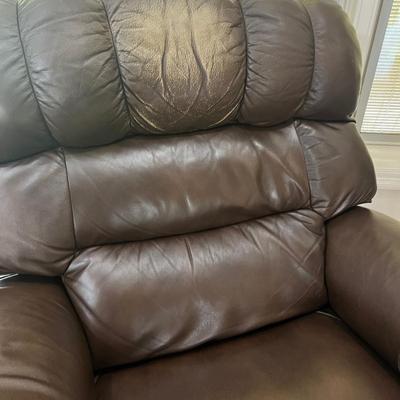 LAZYBOY Oversized Leather Power Recliner~ Read Details