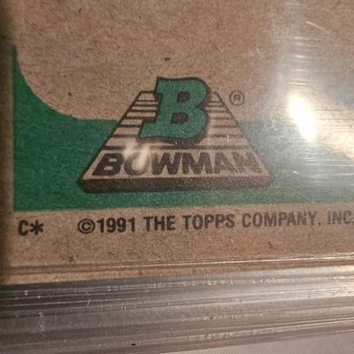 Washington Redskins Football Cards in Two Binders (BDB-JS)