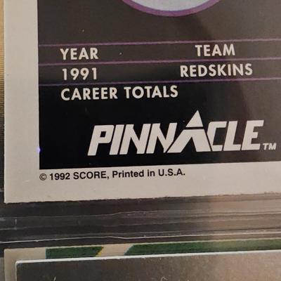 Washington Redskins Football Cards in Two Binders (BDB-JS)