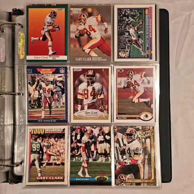 Washington Redskins Football Cards in Two Binders (BDB-JS)