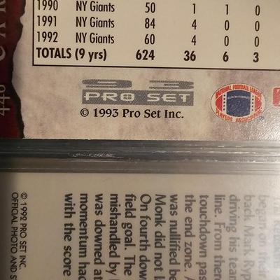 Washington Redskins Football Cards in Two Binders (BDB-JS)
