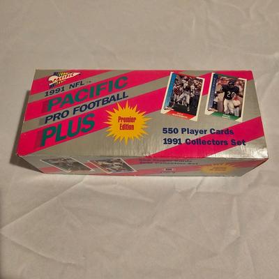 Topps 1993, 1994 Football Card Sets in Binder + More (BDB-JS)