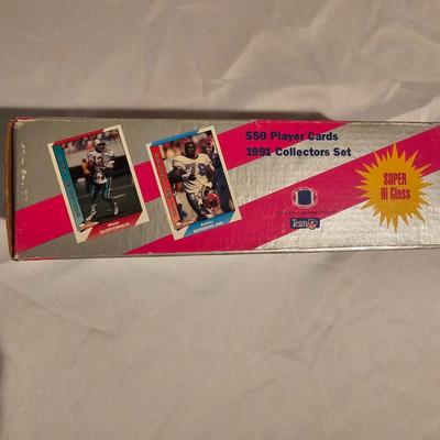Topps 1993, 1994 Football Card Sets in Binder + More (BDB-JS)