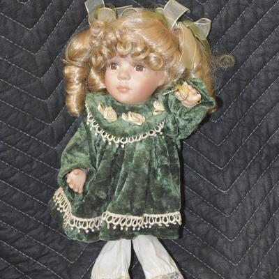 Collectors Choice Blonde in Green