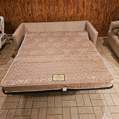 Sealy Queen Size Sleeper Sofa & Matching Loveseat (BDF-JS)