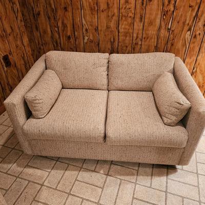 Sealy Queen Size Sleeper Sofa & Matching Loveseat (BDF-JS)