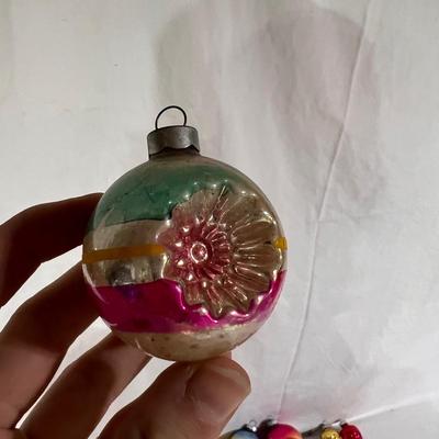 Shiny Brite Ornaments and More (B2-DZ)