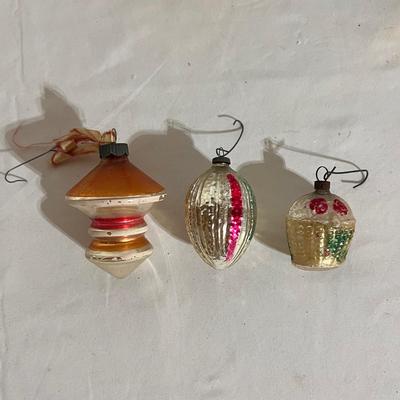 Shiny Brite Ornaments and More (B2-DZ)