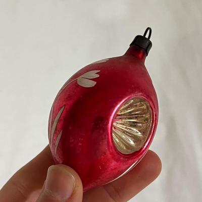 Shiny Brite Ornaments and More (B2-DZ)