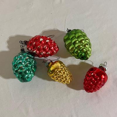 Shiny Brite Ornaments and More (B2-DZ)