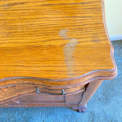LOT 36: Vintage Wooden Washstand