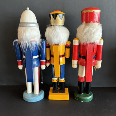 LOT 139: Collection of 9 Nutcrackers