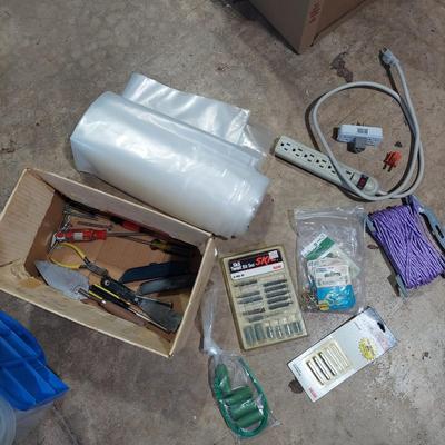 Light Bulbs and Miscellaneous Hardware (G-BBL)