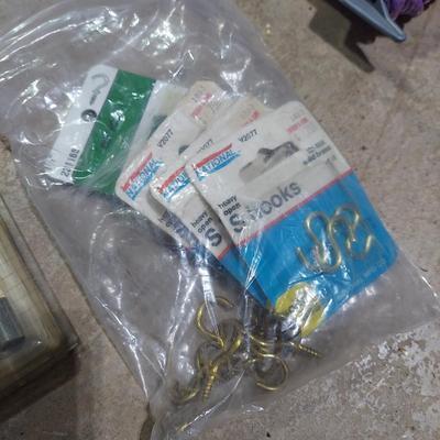 Light Bulbs and Miscellaneous Hardware (G-BBL)