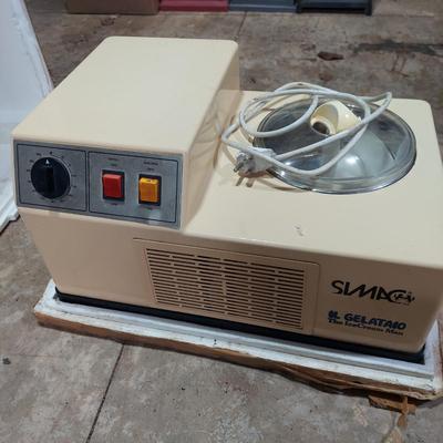 Retro Gelato Maker (G-BBL)
