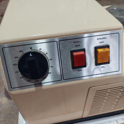 Retro Gelato Maker (G-BBL)