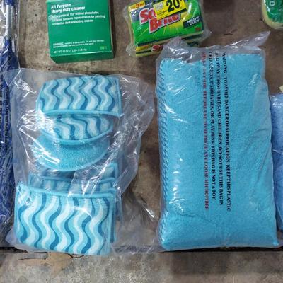 Shark, Libman and more Cleaning supplies (G-BBL)