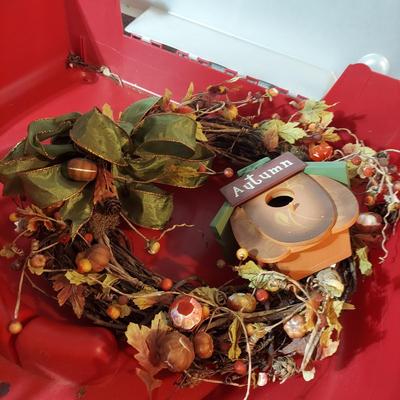 Fall Wreaths and Storage Containers (B2-BBL)