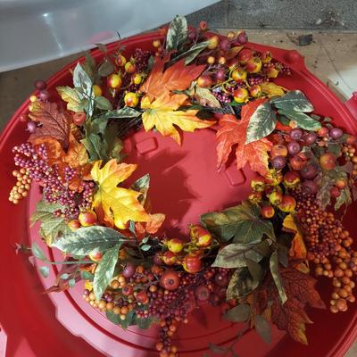 Fall Wreaths and Storage Containers (B2-BBL)