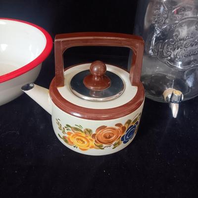 LARGE ENAMEL BOWL AND TEA KETTLE PLUS GLASS BEVERAGE CONTAINER