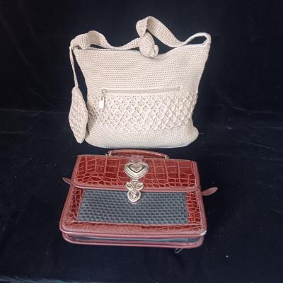 WORTHINGTON CLOTH PURSE AND BRIGHTON STYLE CLUTCH PURSE