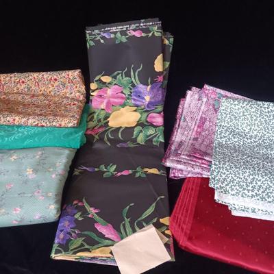 LARGE ASSORTMENT OF SEWING MATERIAL