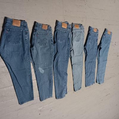 LADIES LEVI 550 DENIM JEANS SIZE 16