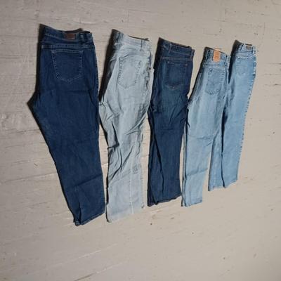 LADIES DENIM JEANS SIZE 16