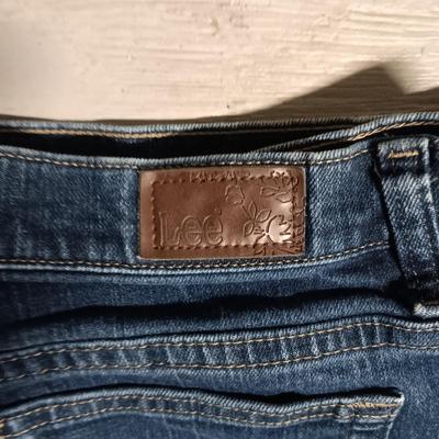 LADIES DENIM JEANS SIZE 16