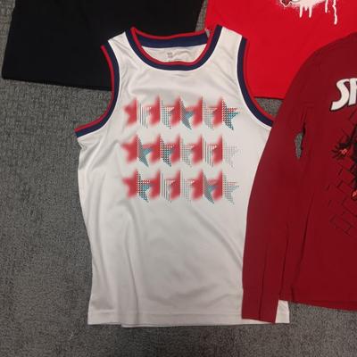 CHILD'S MARVEL SPIDER-MAN T-SHIRTS SIZE 7 - 8