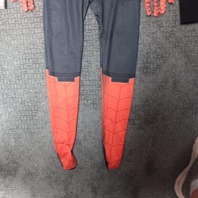 CHILD'S MARVEL SPIDER-MAN COSTUME AND T-SHIRTS SIZE 6 - 7