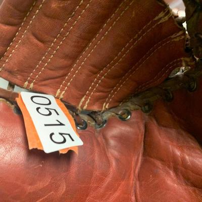Vintage Demkert Gil Hogdes Baseball Glove