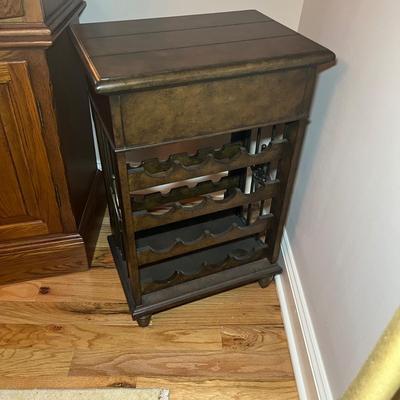 Home Meridian Wooden Wine Rack Table (DR-RG)