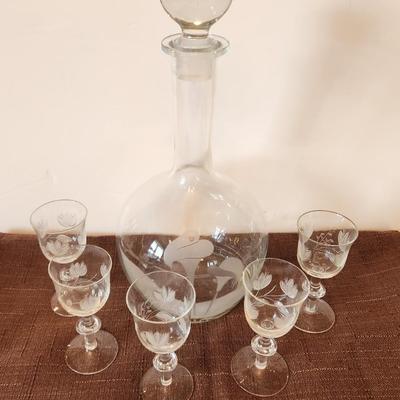 Lot #11 Vintage Crystal Decanter and 5 Matching glasses