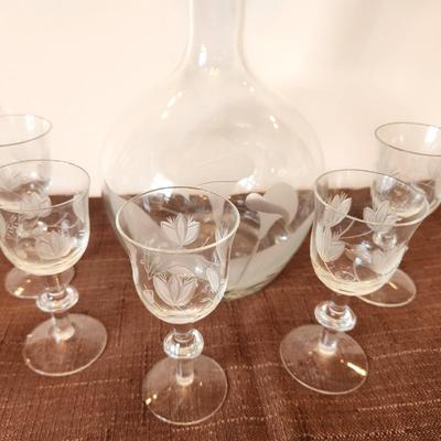 Lot #11 Vintage Crystal Decanter and 5 Matching glasses