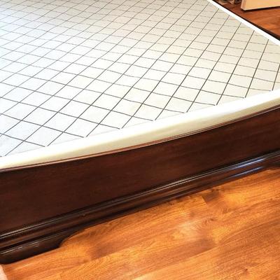 Lot #14 Ashley Furniture Co. Queen Bed with Box Spring