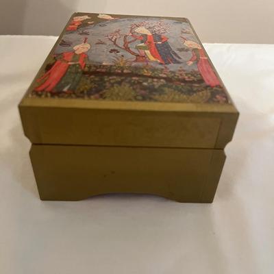 Jewelry Boxes & Reuge Music Box (B4-MG)