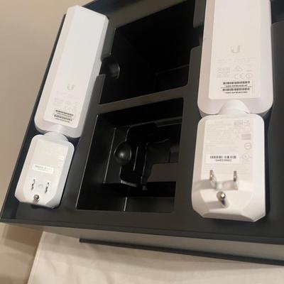 Amplifi HD Whole Home WiFi (B4-MG)