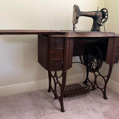Vintage The FREE Sewing Cabinet & Sewing Machine~Read Details