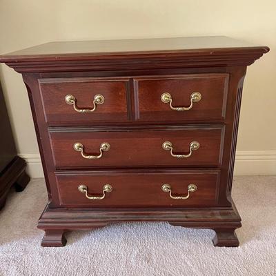 KINCAID Dresser & Night Stand