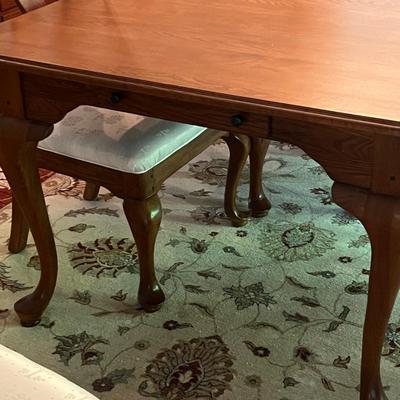 Expandable Dining Table With Eight Matching Chairs (DR-RG)
